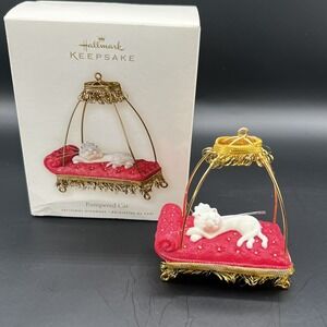 Hallmark Ornament  2007 Pampered Cat